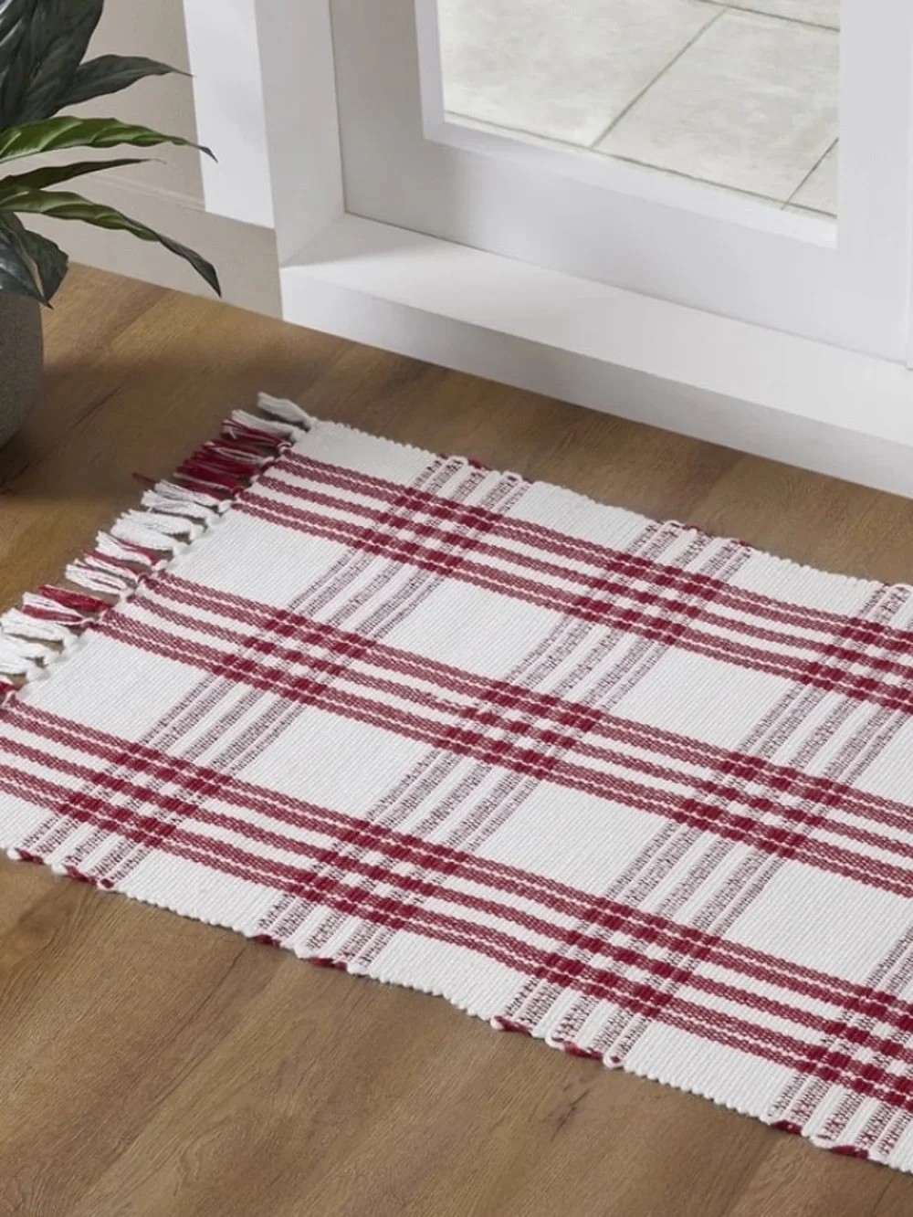 My Texas House Indoor/ Outdoor Plaid Accent Rug, Red & White, 24